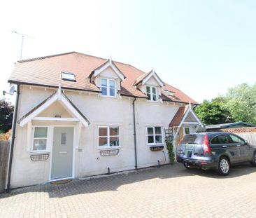 2 bedroom semi-detached house to rent - Photo 5