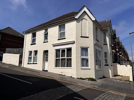 1 bedroom house of multiple occupation to rent - Photo 3