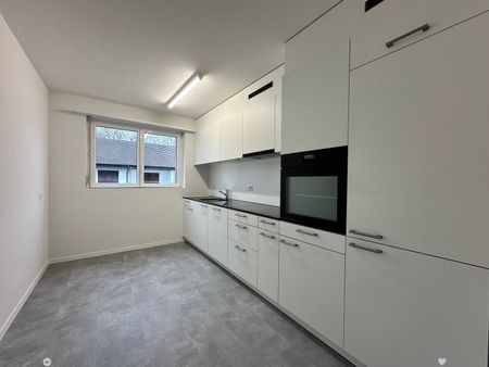 4 Zimmer, 91 m², 2. Stock - Photo 3