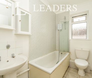 4 bedroom apartment to rent Warren Avenue, Southampton, SO16 - Photo 1