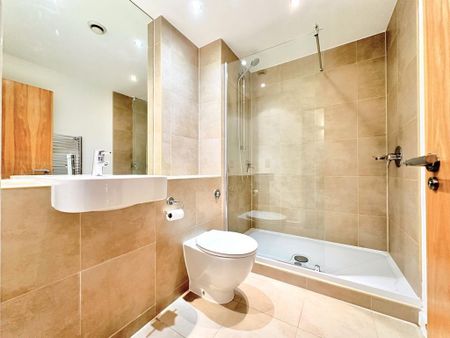 2 bedroom flat to rent - Photo 5