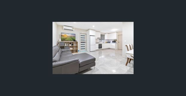 Stylish & Private Granny Flat - Photo 1