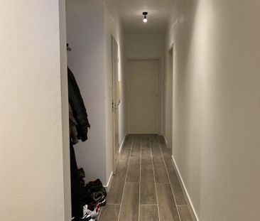 Gelijkvloers appartement met 1 slaapkamer en garage - Photo 1