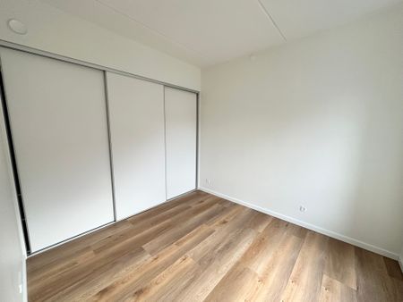 Lys 3-værelses lejlighed med altan i Nørresundby - Photo 4