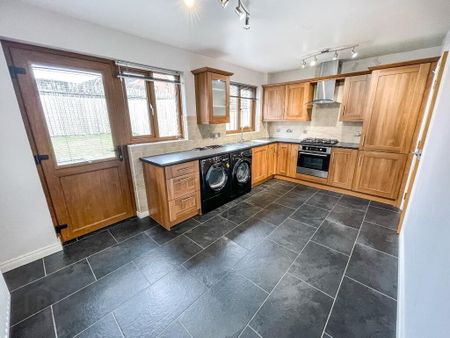 118 Glenwood Court, Lisburn, BT28 3WD - Photo 4