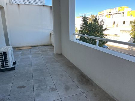 Location Appartement 2 pièces 48m² - Photo 4