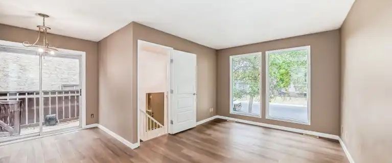 Newly Renovated 2-Bedroom, 1-Bath Duplex in Quiet Whiteridge Community | 679 Whiteridge Road Northeast, Calgary - Photo 1