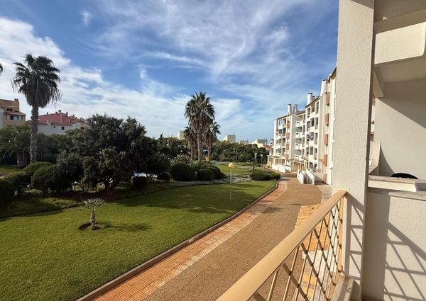 Excelente Apartamento T2 localizado em zona privilegiada de Albufeira.