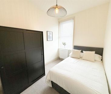 3 bedroom apartment to rent - Photo 3