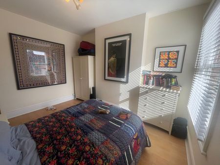 3 Bed Flat, Hartland Road, NW6 - Photo 4