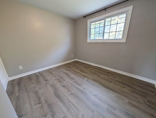 Bright and Comfortable 3-Bedroom Unit in Niagara Falls! - Photo 1