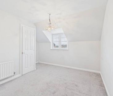 2 bedroom terraced house to rent - Photo 4