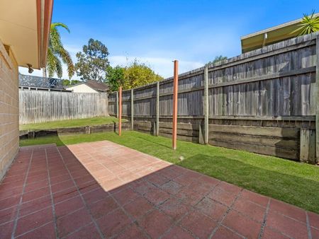 Modern Family Home Opposite Canterbury College - Photo 4