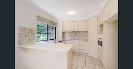 Spacious Family Living, Just Moments From Parklands - Photo 4