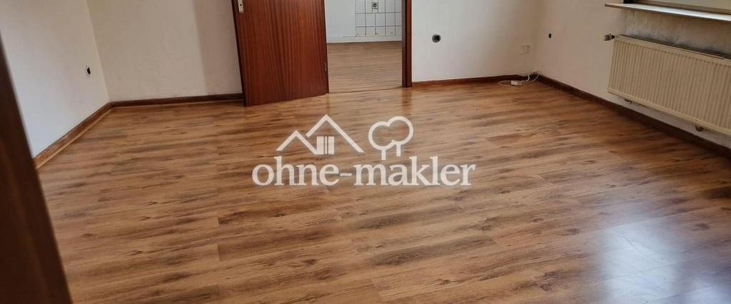 schöne und geräumige 3-Zimmer Dachgeschosswohnung im Zentrum von Günnigfeld - Photo 1