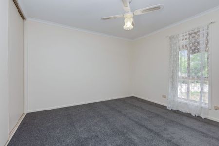 16 Chelsea Boulevard, Strathdale - Photo 3