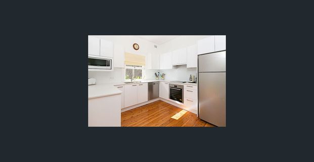 Family Friendly - Level Land - Premier Position - Photo 1