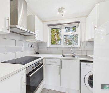 Lanercost Road, Crawley - Photo 3