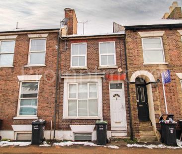 2 bedroom maisonette to rent - Photo 3