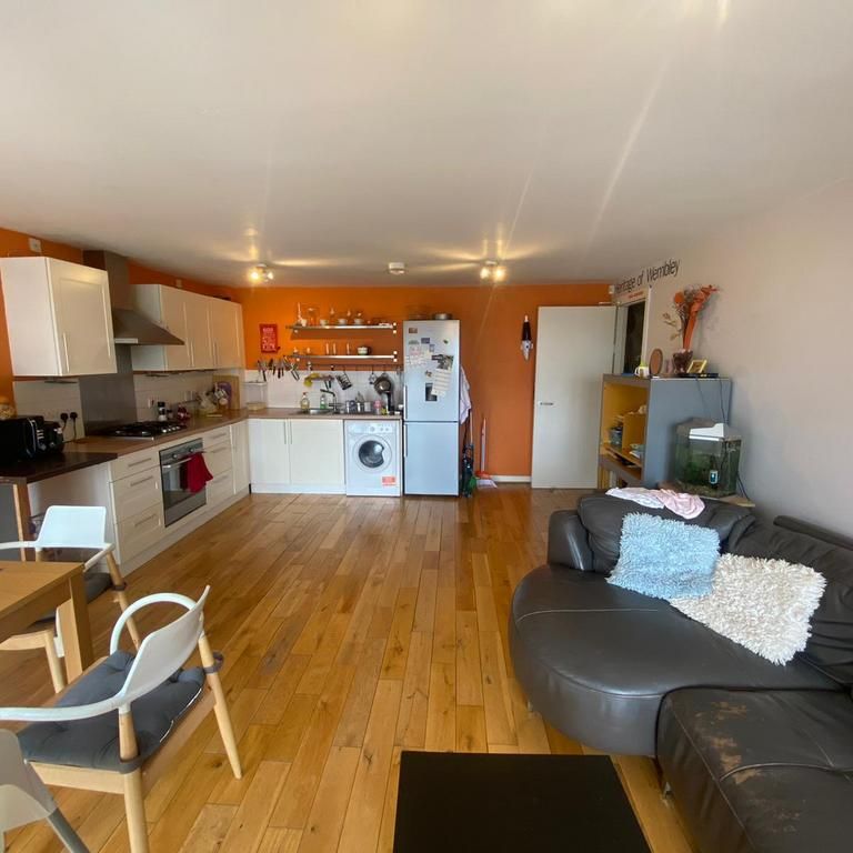 2 bedroom flat to rent - Photo 1