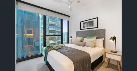 Fully Furnished Luxurious 2 Bedroom Apartment with City Views - Photo 4