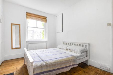 4 bedroom flat to rent - Photo 2