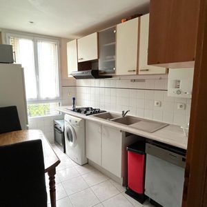 Location Meublée 3 pièces 50 m² Suresnes - Photo 2