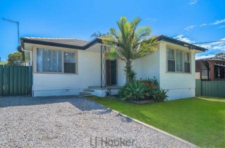 Quiet Cul-de-Sac Living with Convenience at Your Doorstep - Photo 2