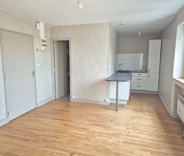 A LOUER APPARTEMENT F2 33M2 50000 SAINT LO centre ville - Photo 3
