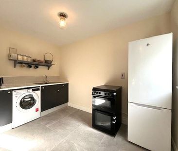 Larkspur, Newcastle, Co. Dublin - Photo 6