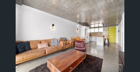 Stylish and Convenient Living in the Heart of Coorparoo - Photo 2