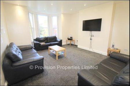 9 Bedroom Student House Leeds - Photo 3