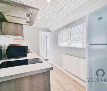 2 bedroom terraced house to rent - Photo 4