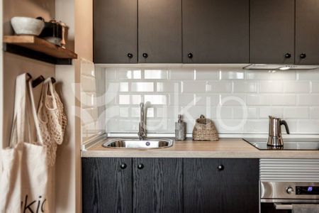 2 room luxury Apartment for rent in Madrid, Spain - Photo 3