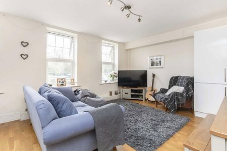 2 bedroom flat to rent - Photo 3