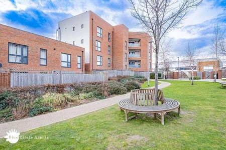 Brabazon Road, Hounslow, TW5 - Photo 2