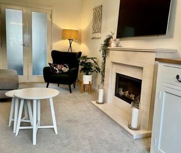 5 bedroom detached house to rent - Photo 4