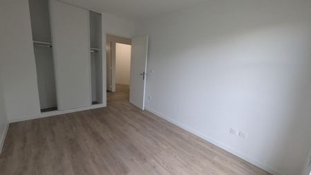 location Appartement T2 DE 60.18m² À ST GERMAIN EN LAYE - Photo 3