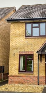 2 bedroom semi-detached house to rent - Photo 3