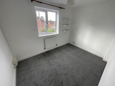 2 bedroom terraced house to rent - Photo 2