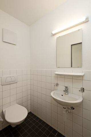 Lumineux, bel appartement mansardé de plus de 100 m2 - Foto 3