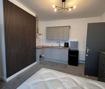1 bedroom end of terrace house to rent - Photo 1
