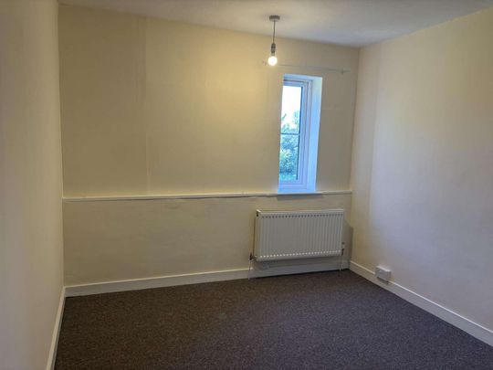 2 Bedroom Semi Detached Rural Cottage. - Photo 1