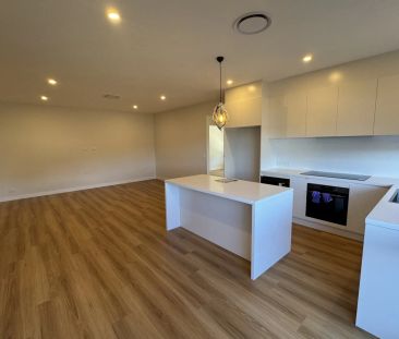 Newly Built Modern Town House Located in the New Estate - Photo 1
