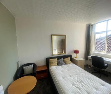 5 bedroom house to rent - Photo 2