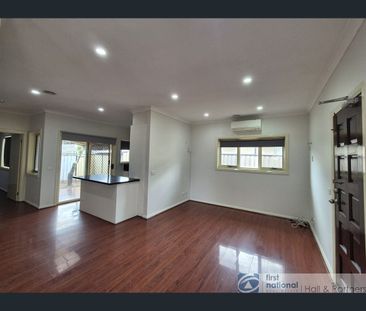 2/1435 Heatherton Road, Dandenong, Vic 3175 - Photo 3