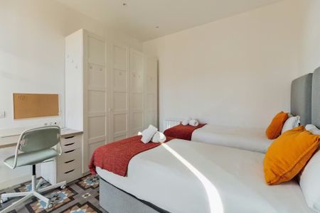 Carrer de Balmes, Barcelona, Catalonia 08007 - Foto 3