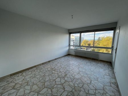 A LOUER - APPARTEMENT T3 - ROANNE CENTRE VILLE - Photo 4