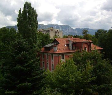 4 1/2 PIECES CONTEMPORAIN AU COEUR DE FLORISSANT - Photo 5