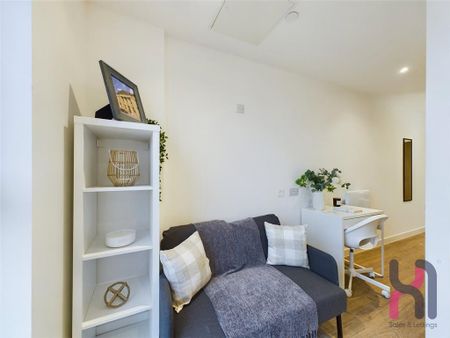 1 bedroom flat to rent - Photo 2